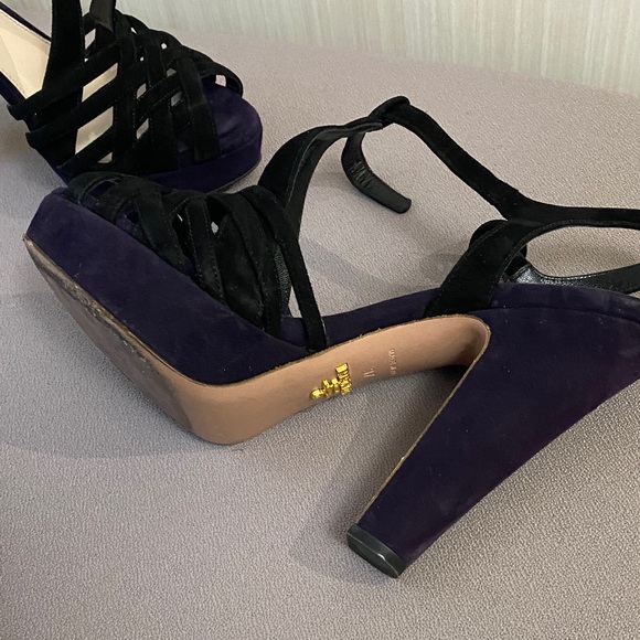 Prada Black and Purple Heels - Picture 4 of 5